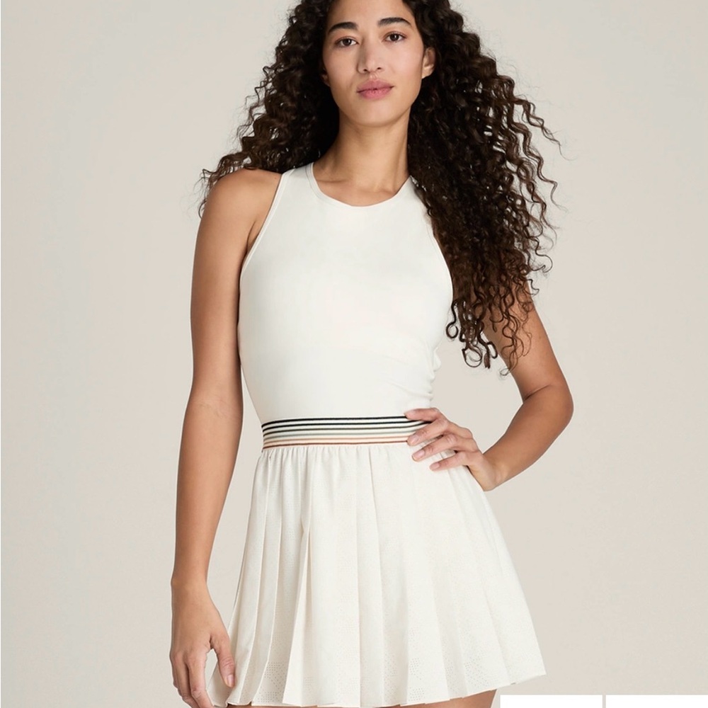 Wilson white Laser Cut Pleat Tennis Dress New